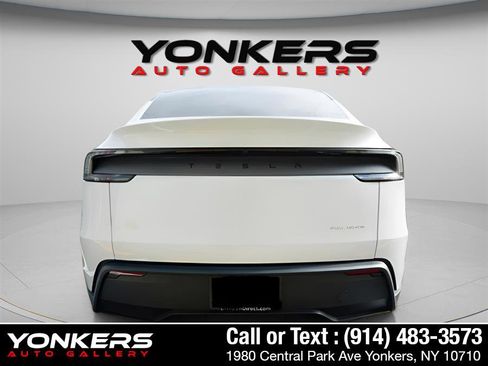 Used 2026 Tesla Model Y Long Range image 11