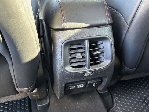 Used 2021 Jeep Cherokee Trailhawk w/ Trailer Tow Group image 13