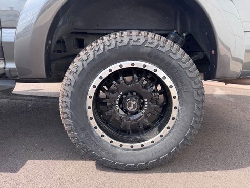 Used 2019 Ford F150 Lariat w/ Equipment Group 502A Luxury AWD/4WD image 26