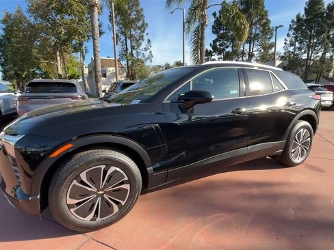 New 2026 Chevrolet Blazer EV LT image 4