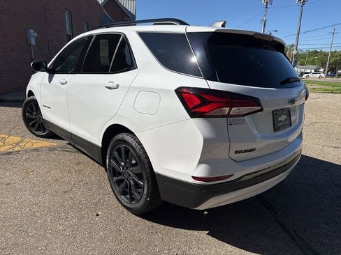 Used 2023 Chevrolet Equinox RS FWD image 5