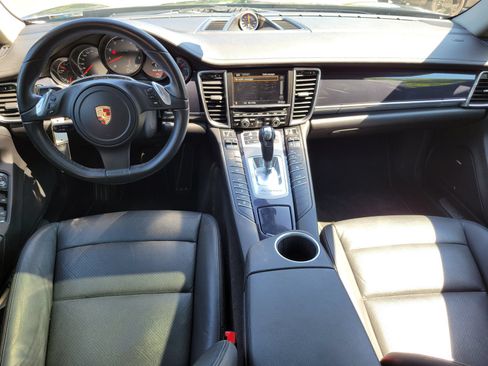 Used 2012 Porsche Panamera 4 AWD/4WD image 27