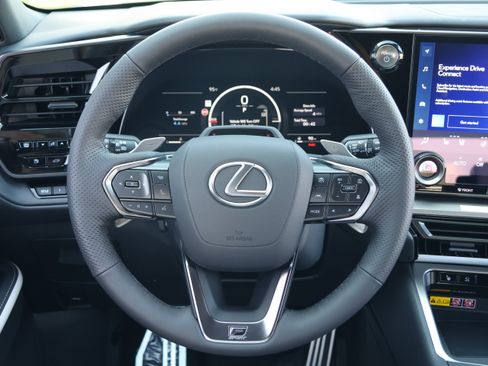 New 2026 Lexus TX 500h AWD image 28