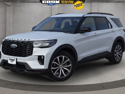 New 2026 Ford Explorer ST-Line w/ Premium Package image 1