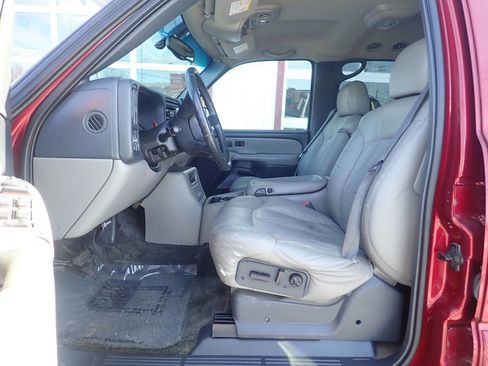 Used 2002 Chevrolet Tahoe LT image 7