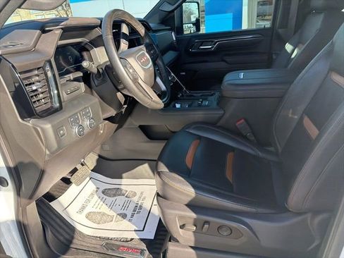 Used 2024 GMC Sierra 3500 AT4 w/ AT4 Premium Plus Package image 16