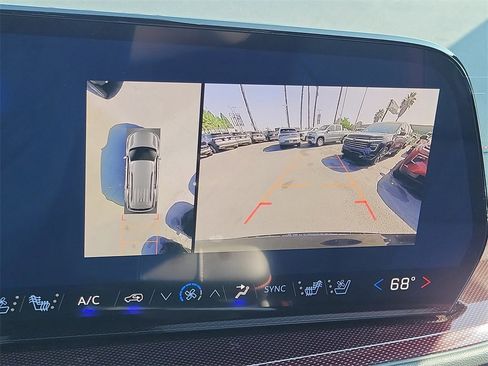 New 2026 Chevrolet Traverse RS image 9