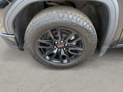 Used 2024 GMC Sierra 1500 Elevation w/ X31 Off-Road Package AWD/4WD image 10