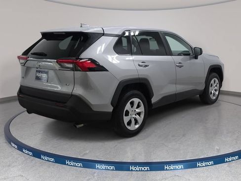 Certified 2025 Toyota RAV4 LE FWD image 5