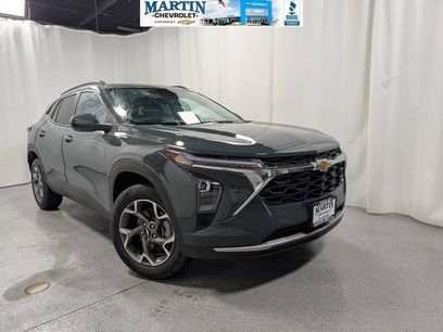 New 2026 Chevrolet Trax LT w/ Sunroof Package