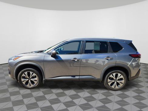 Certified 2022 Nissan Rogue SV w/ SV Premium Package AWD/4WD image 5