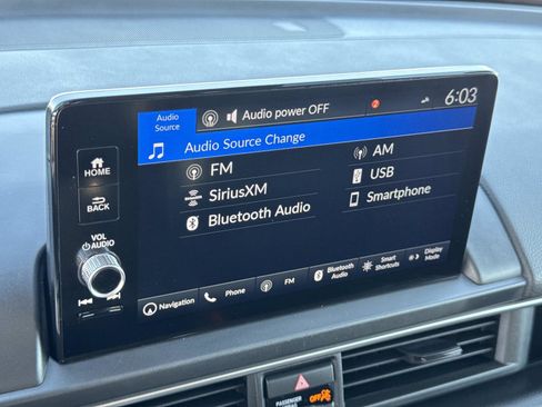 Used 2023 Honda Pilot Elite image 15