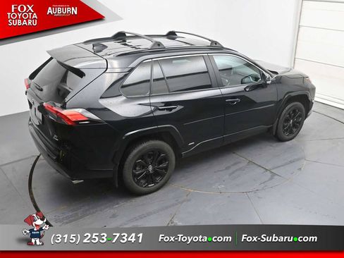 Used 2025 Toyota RAV4 SE w/ Convenience Package AWD/4WD image 30