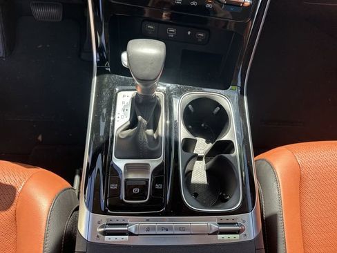 Certified 2024 Kia Carnival SX Prestige image 22