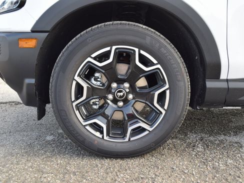 New 2025 Ford Bronco Sport Outer Banks image 25