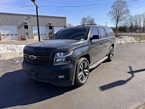 Used 2020 Chevrolet Suburban Premier w/ RST 6.2L Performance Edition image 5