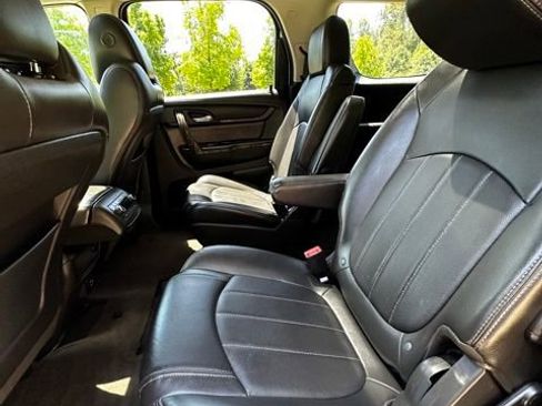 Used 2017 GMC Acadia Limited SLT AWD/4WD image 16