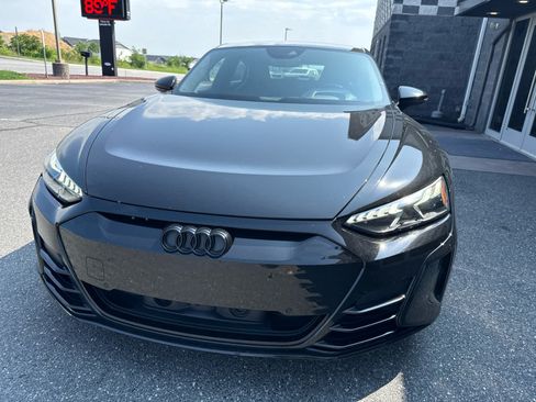 Used 2023 Audi RS e-tron GT w/ Carbon Performance Package AWD/4WD image 9