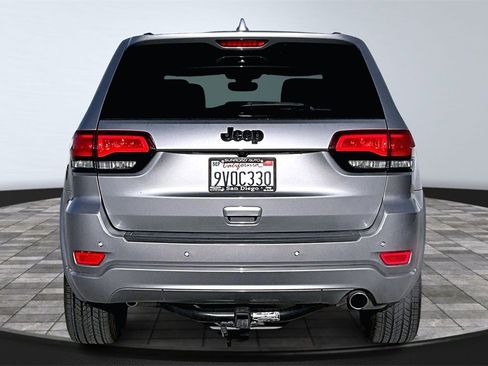 Used 2019 Jeep Grand Cherokee Altitude image 5