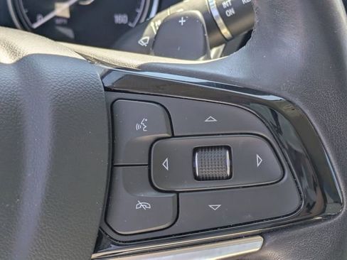 Used 2023 Buick Enclave Essence FWD image 21