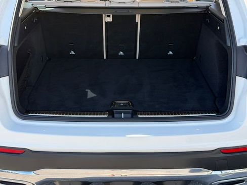 Used 2022 Mercedes-Benz GLC 300 image 4