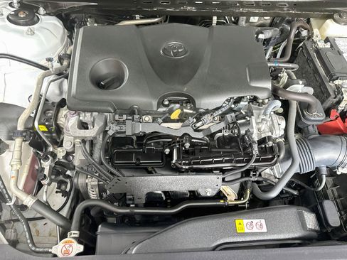 Used 2024 Toyota Camry LE FWD image 31