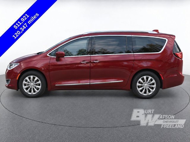 Used 2018 Chrysler Pacifica Touring-L Plus FWD image 8