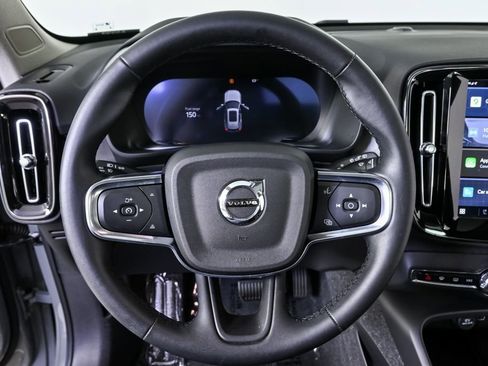 Certified 2025 Volvo XC40 B5 Core image 10