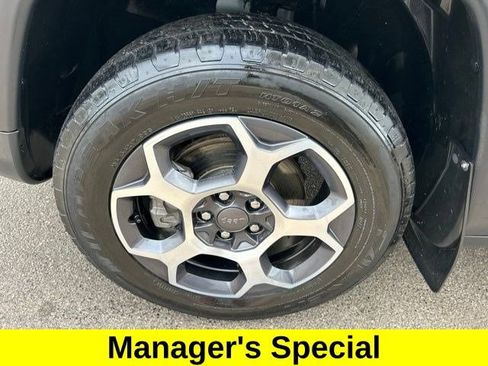 Used 2022 Jeep Compass Trailhawk w/ Trailhawk Elite Group AWD/4WD image 51