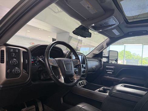 Used 2017 GMC Sierra 1500 Denali AWD/4WD image 24