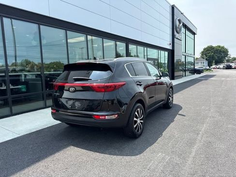 Used 2018 Kia Sportage LX w/ LX Popular Package AWD/4WD image 3