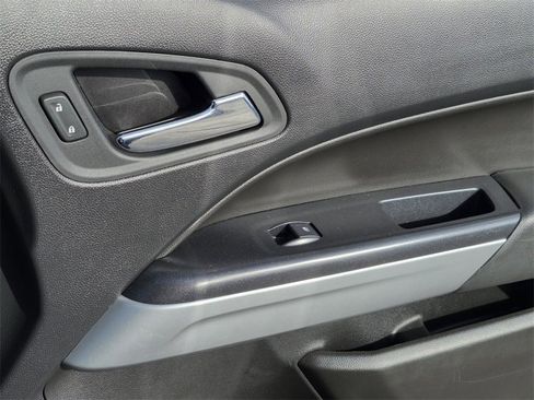 Used 2021 Chevrolet Colorado LT w/ Fleet Safety Package image 12