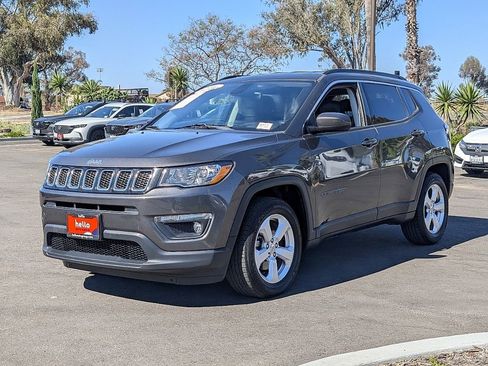 Used 2017 Jeep Compass Latitude image 7
