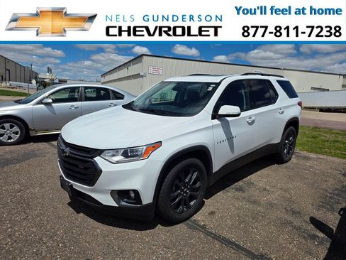 Used 2019 Chevrolet Traverse RS w/ LPO, Floor Liner Package AWD/4WD image 2