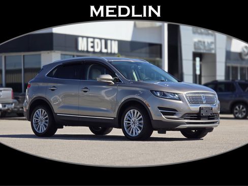 Used 2019 Lincoln MKC Premiere image 1