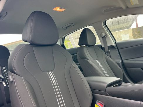 New 2026 Hyundai Elantra Blue image 17