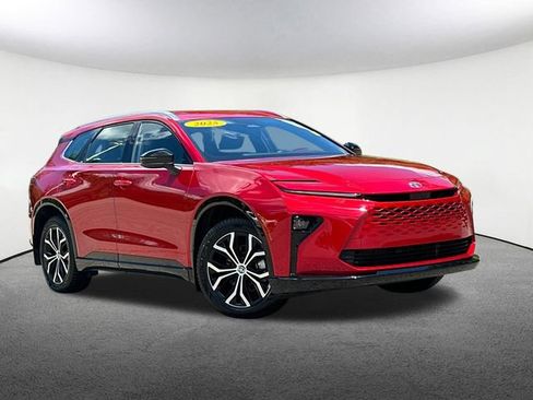 Certified 2025 Toyota Crown Signia AWD/4WD image 2