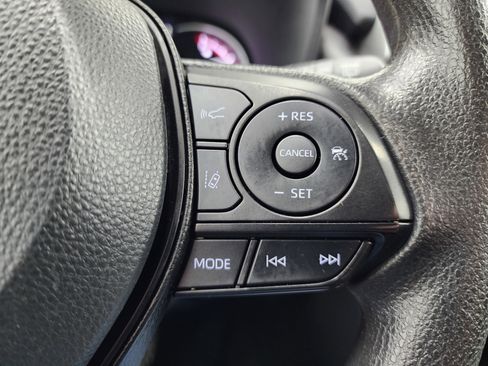 Used 2024 Toyota RAV4 XLE image 17