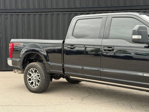 Used 2022 Ford F250 Lariat w/ Lariat Ultimate Package AWD/4WD image 5