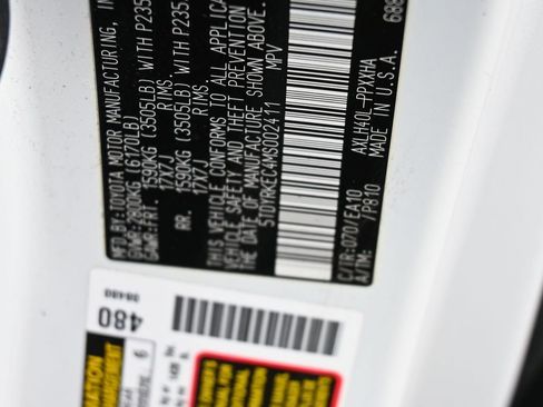 Used 2021 Toyota Sienna XLE image 18