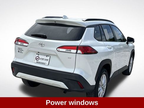 Used 2022 Toyota Corolla Cross LE image 7