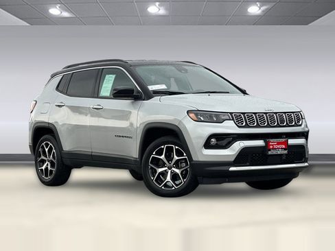 Used 2025 Jeep Compass Limited AWD/4WD image 7
