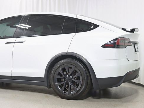 Used 2023 Tesla Model X AWD/4WD image 11