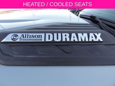 Used 2024 Chevrolet Silverado 2500 ZR2 w/ Technology Package image 15