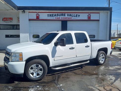 Used 2011 Chevrolet Silverado 1500 LT AWD/4WD image 1