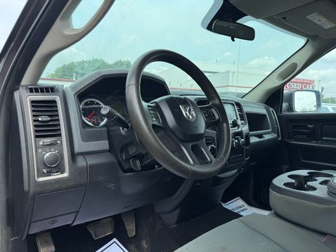 Used 2014 RAM 1500 ST w/ SXT Appearance Group AWD/4WD image 14