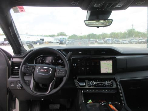 New 2026 GMC Sierra 2500 AT4X AWD/4WD image 17