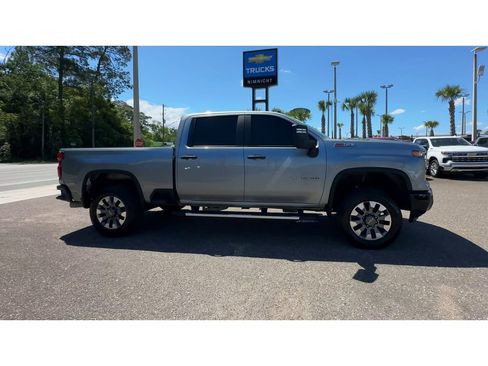 Used 2024 Chevrolet Silverado 2500 Custom w/ Custom Value Package AWD/4WD image 9