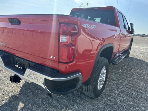 Used 2024 Chevrolet Silverado 3500 LTZ image 3