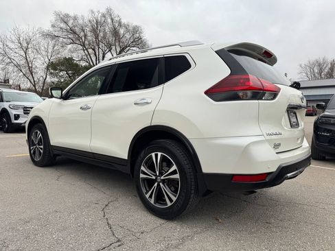 Used 2019 Nissan Rogue SV w/ Premium Package image 7